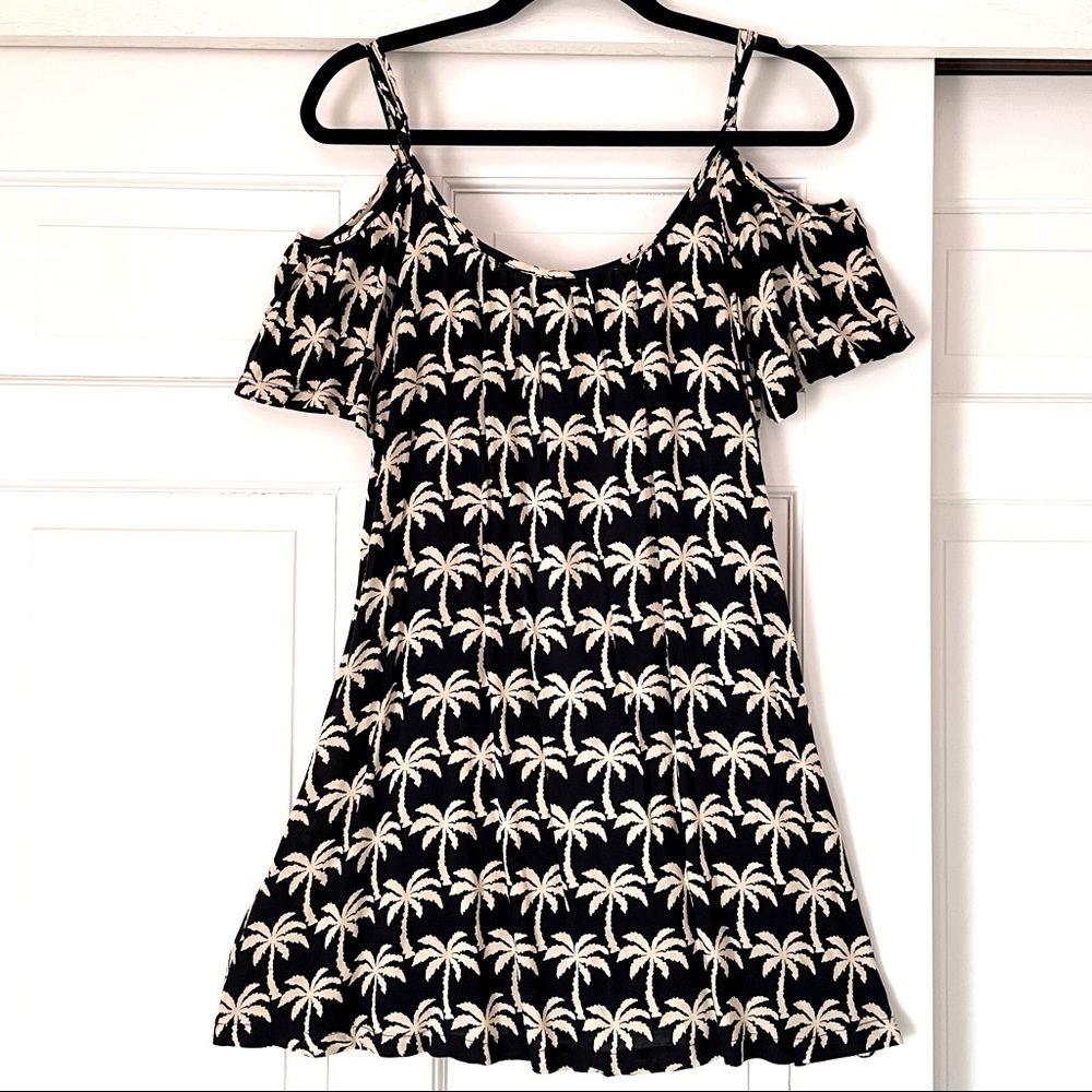 LF shoulder cut out summer dress